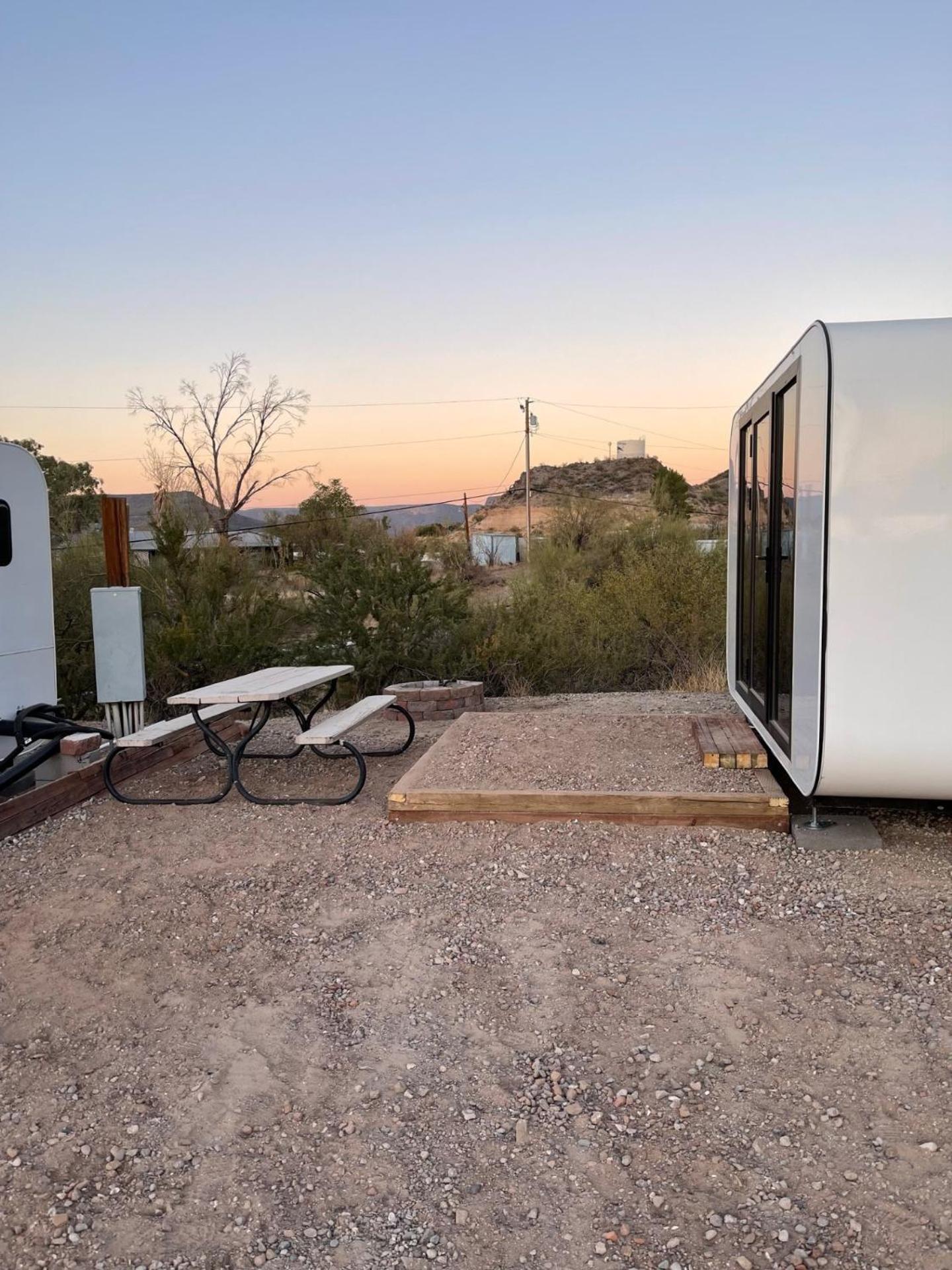 Black Canyon Campground Modern Sleeping Pods Tiny Homes Black Canyon City Exterior foto